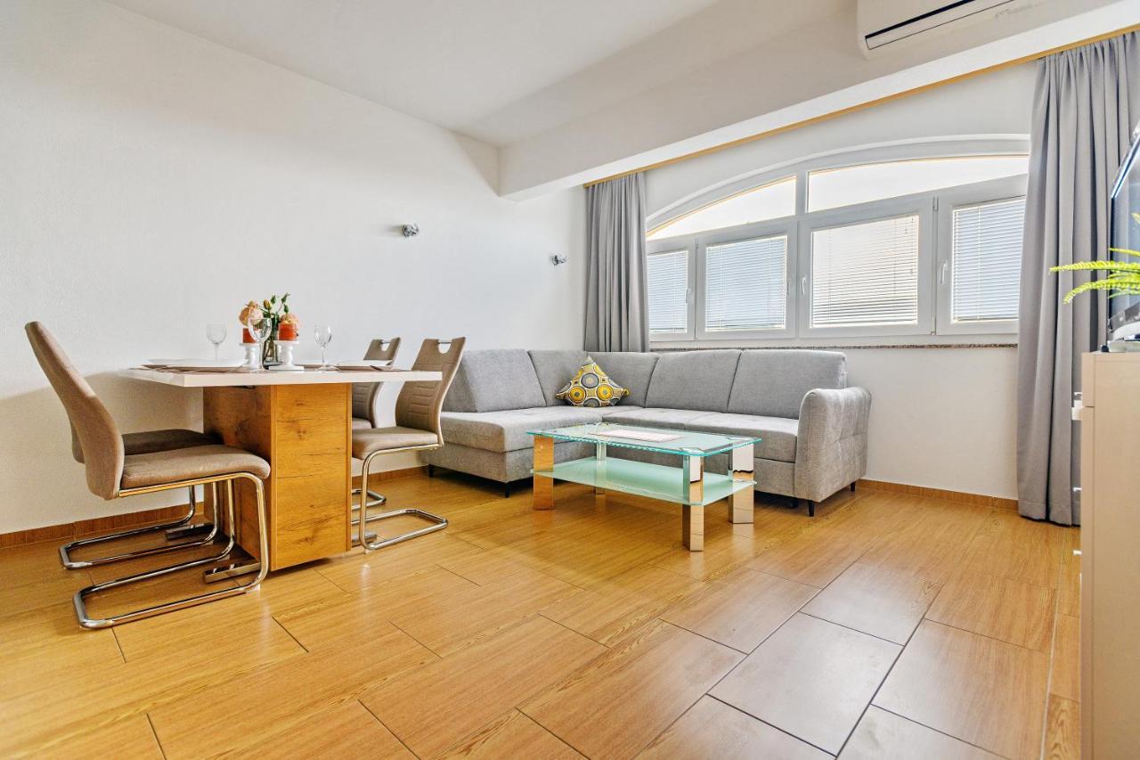 Comfort Apartments In Peaceful Area Zadar - With Garden Екстериор снимка