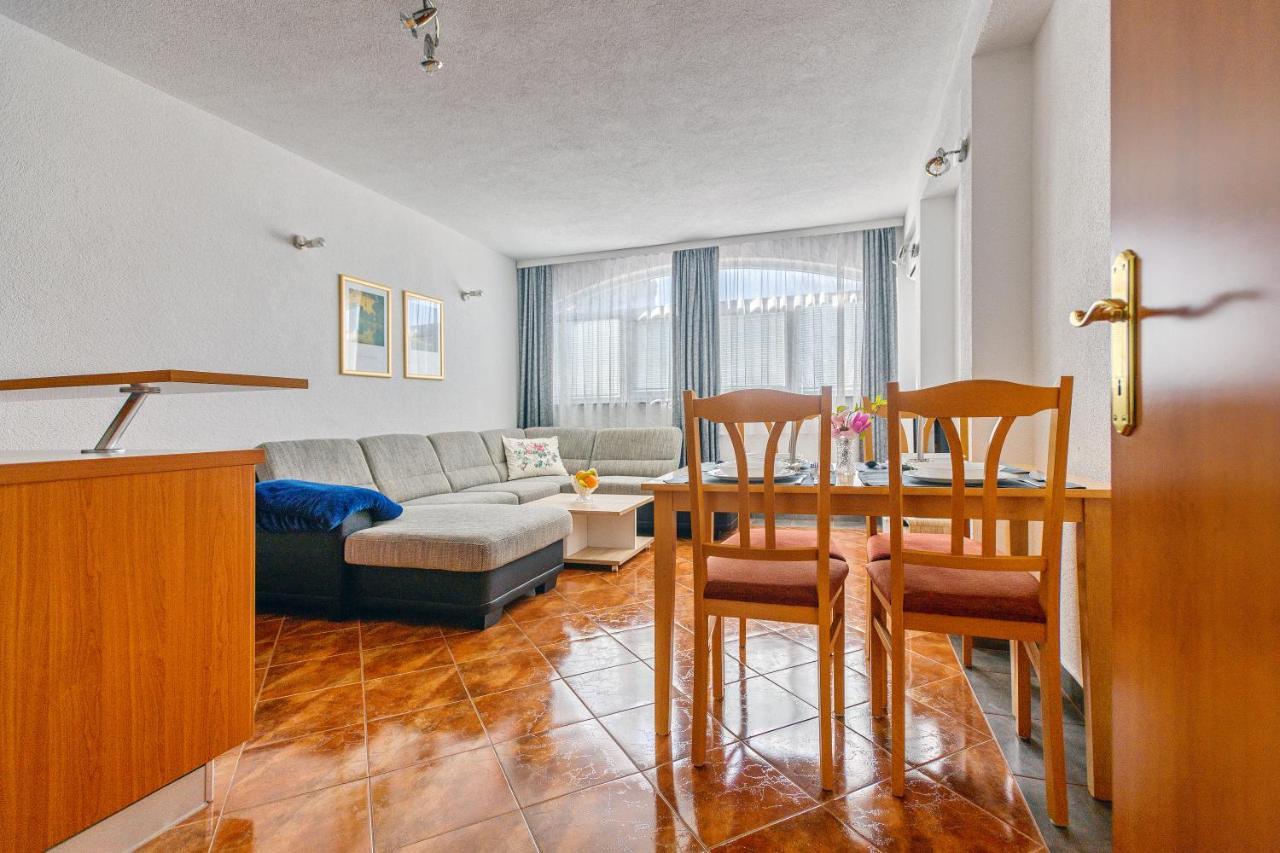 Comfort Apartments In Peaceful Area Zadar - With Garden Екстериор снимка