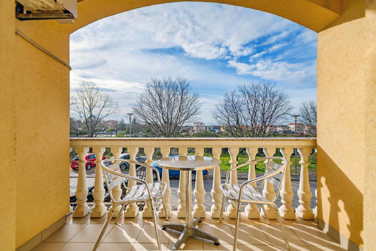 Comfort Apartments In Peaceful Area Zadar - With Garden Екстериор снимка