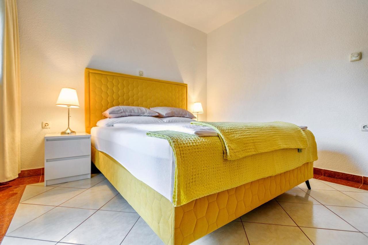 Comfort Apartments In Peaceful Area Zadar - With Garden Екстериор снимка
