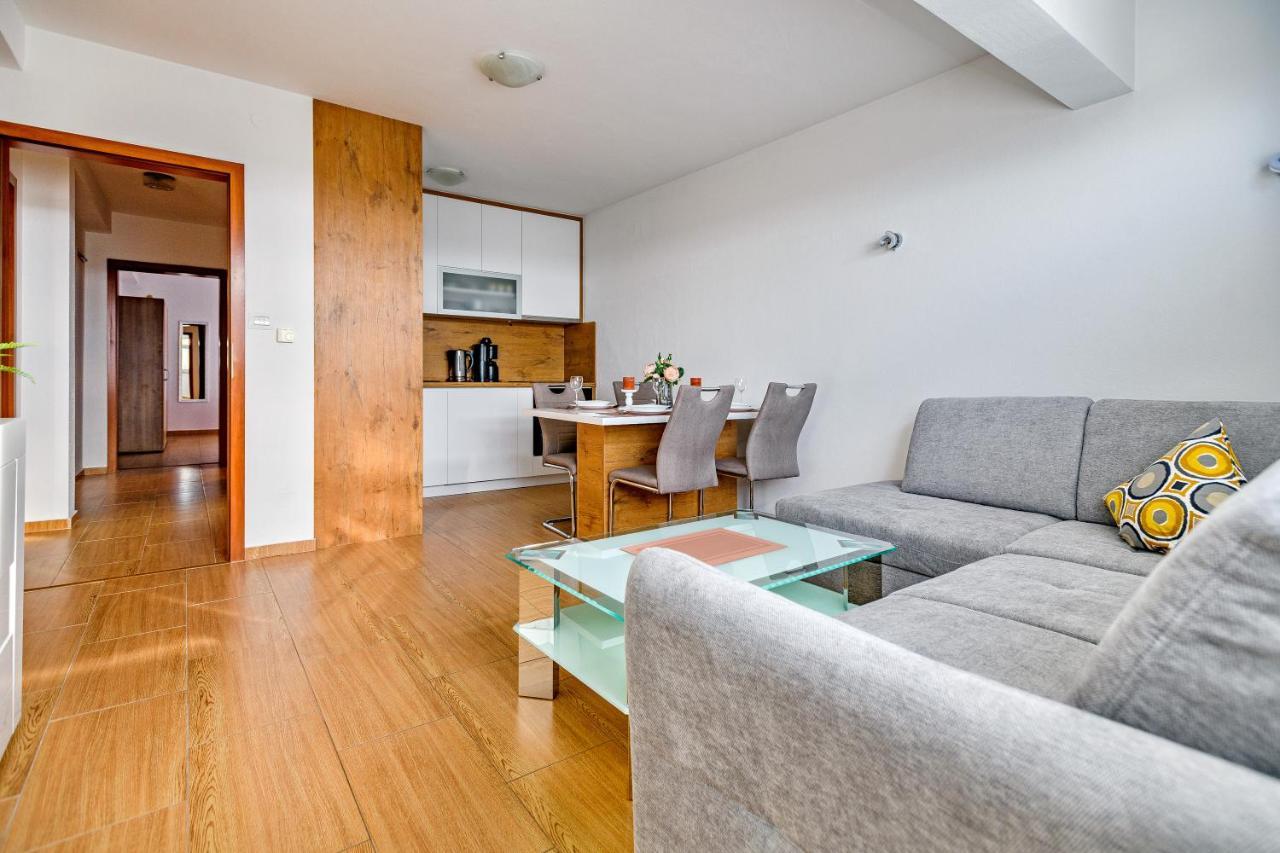 Comfort Apartments In Peaceful Area Zadar - With Garden Екстериор снимка