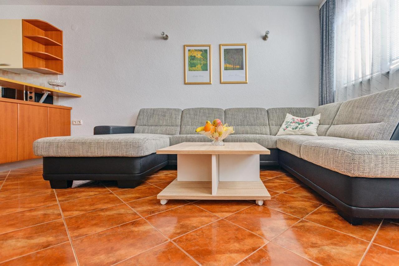 Comfort Apartments In Peaceful Area Zadar - With Garden Екстериор снимка